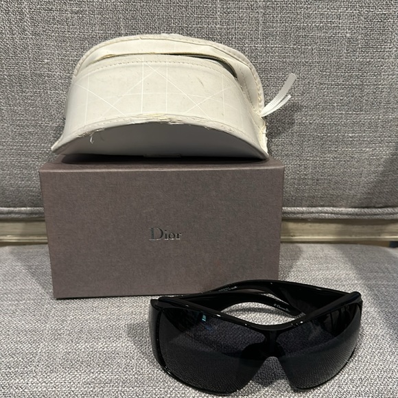 Dior Black Oversized Shield Sunglasses main image 9